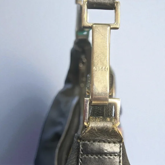 Authentic Vintage Gucci Black Women's shoulder bag - Picture 3 of 7